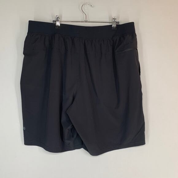 Lululemon T.H.E. Short Linerless 9" Men XXL Black Los Angeles Clippers Gym Run - Picture 13 of 14